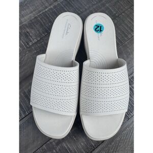 Clark's Cloud Steppers Drift Twist Slip‎ On Sandals Size 12 Beige